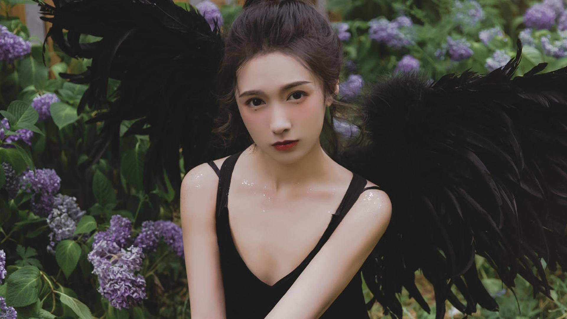 中国女篮注重年轻球员培养与发展，中国女篮年龄结构