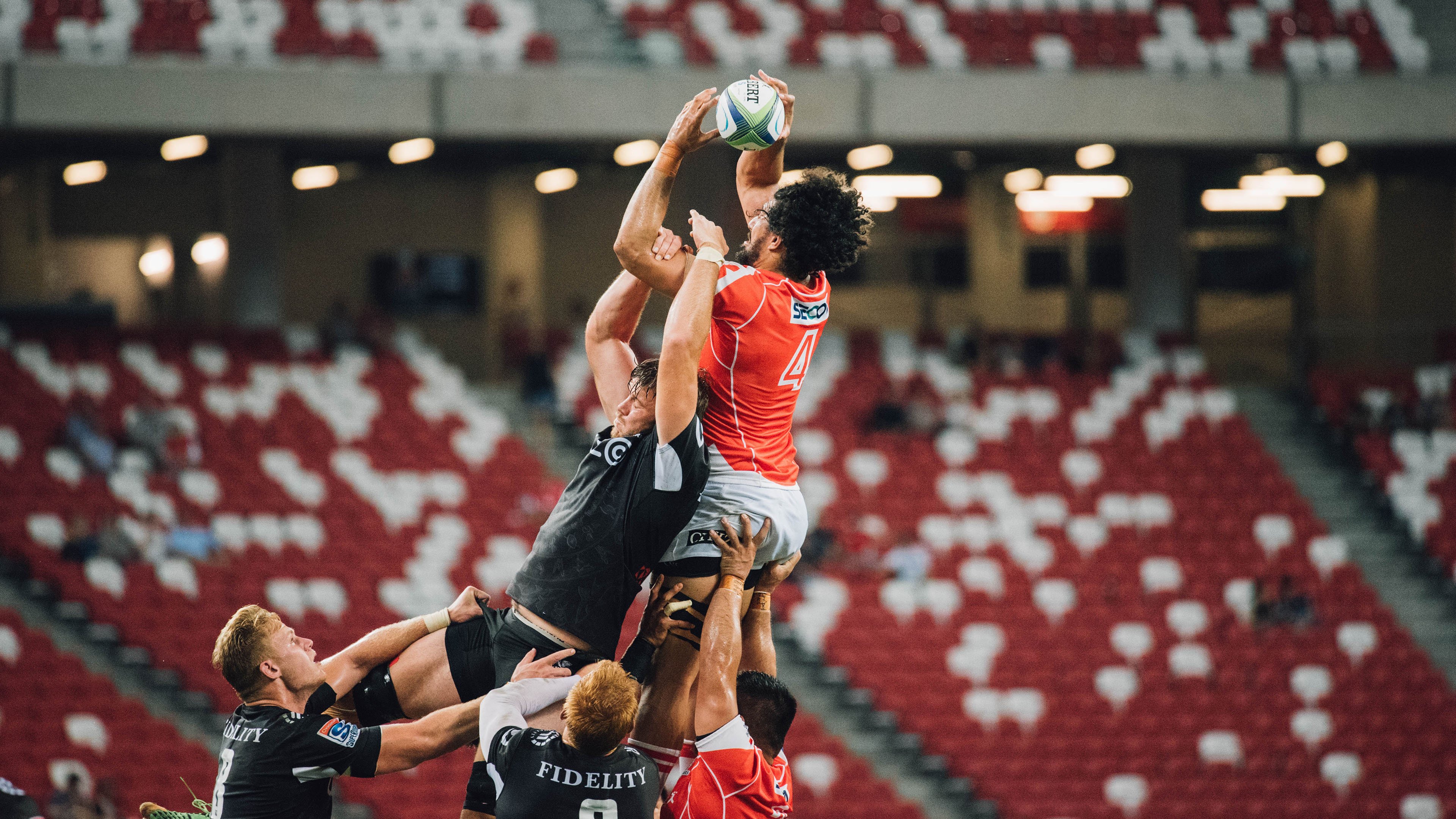 足球社区联赛视频集锦点击量突破百万，足球联赛的视频